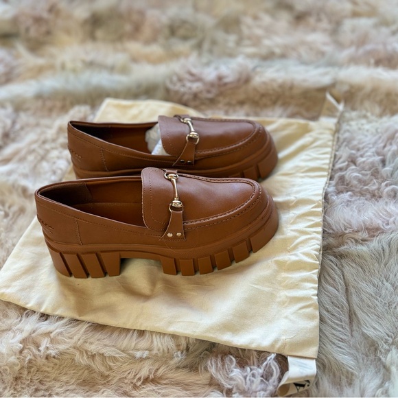 New York & Company Tan Loafers with Gold Accent - Picture 2 of 5